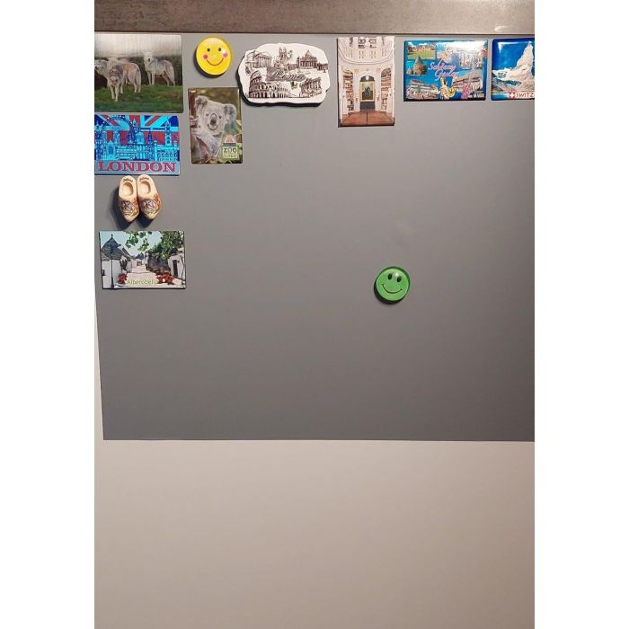 Graue Folie DIN A4 - magnetisch & selbstklebend